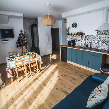 شقة Beskidy تيلسز